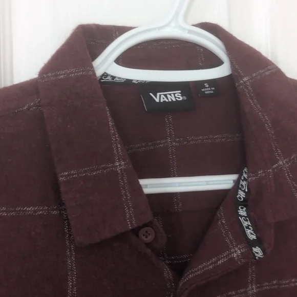 Vans Button-up - Picture 2 of 2